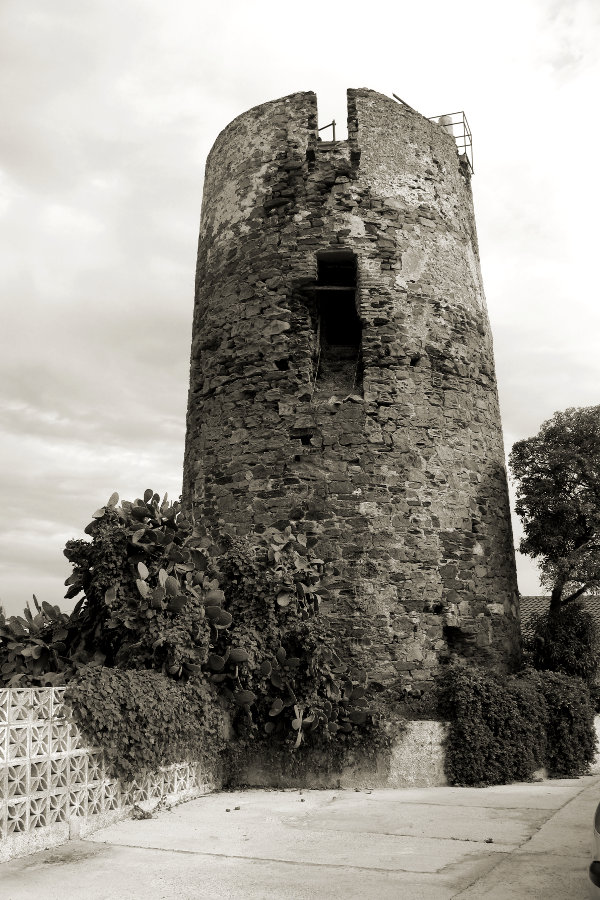 El Faro - Torre de Calaburra
